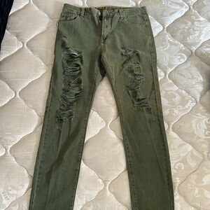 SHEIN Men Ripped Frayed Jeans